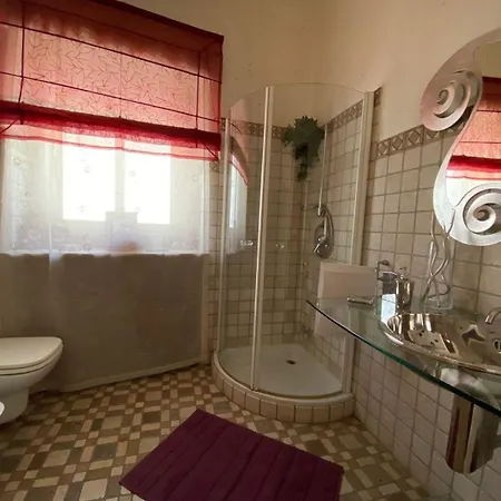 Jolie Maison